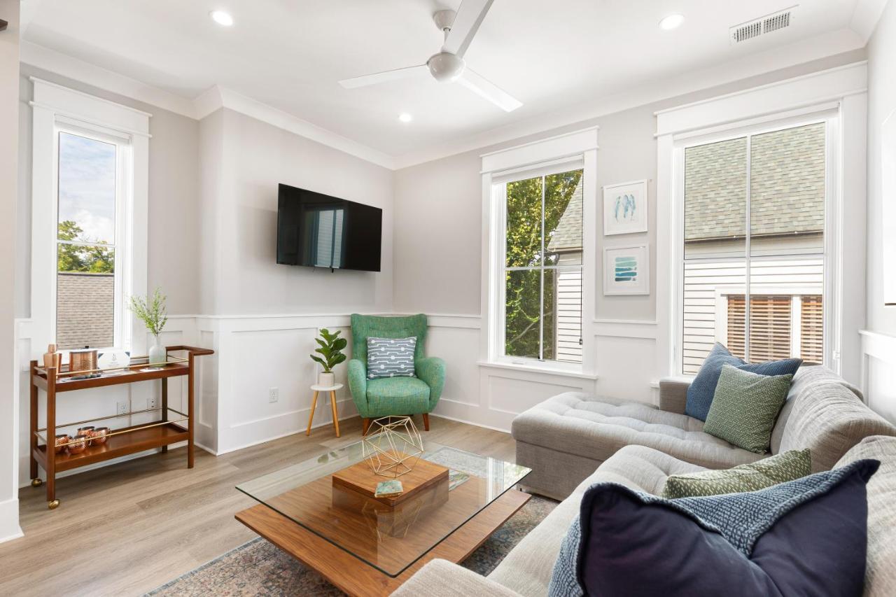 The Azalea Suite At 124 Spring Charleston Exterior photo