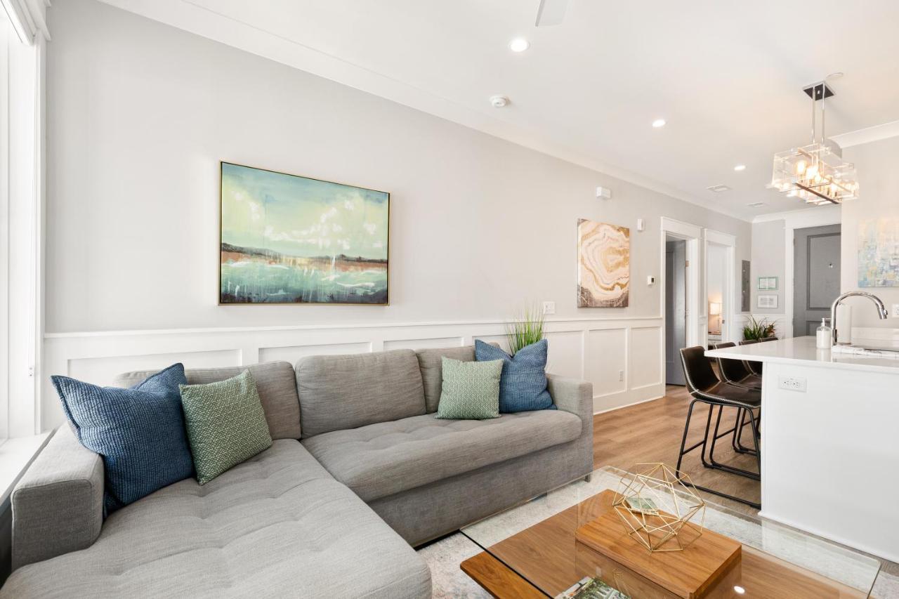 The Azalea Suite At 124 Spring Charleston Exterior photo